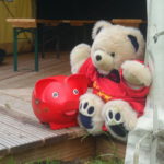 Teddy und Emma Zelteingang